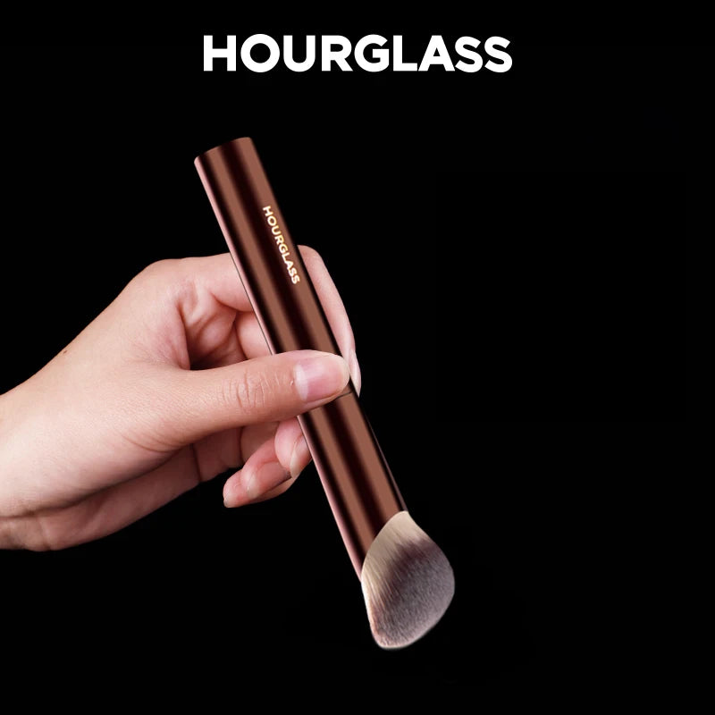 Soft Glow Foundation – Makeup Brush – Ultra-Soft Fiber Face Brush✨